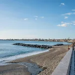 Guesthost - Bright Flat With Terrace In 贾迪尼-纳克索斯