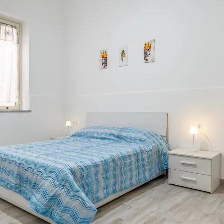شقة Guesthost - Bright Flat With Terrace In *