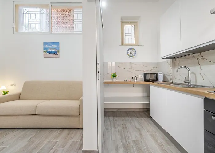 アパート Bright Flat With Terrace In *