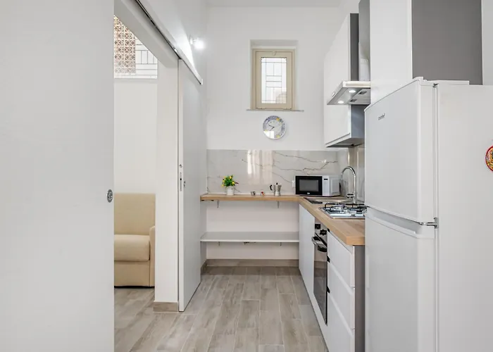 Bright Flat With Terrace In アパート