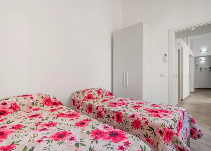 Bright Flat With Terrace In Apartment